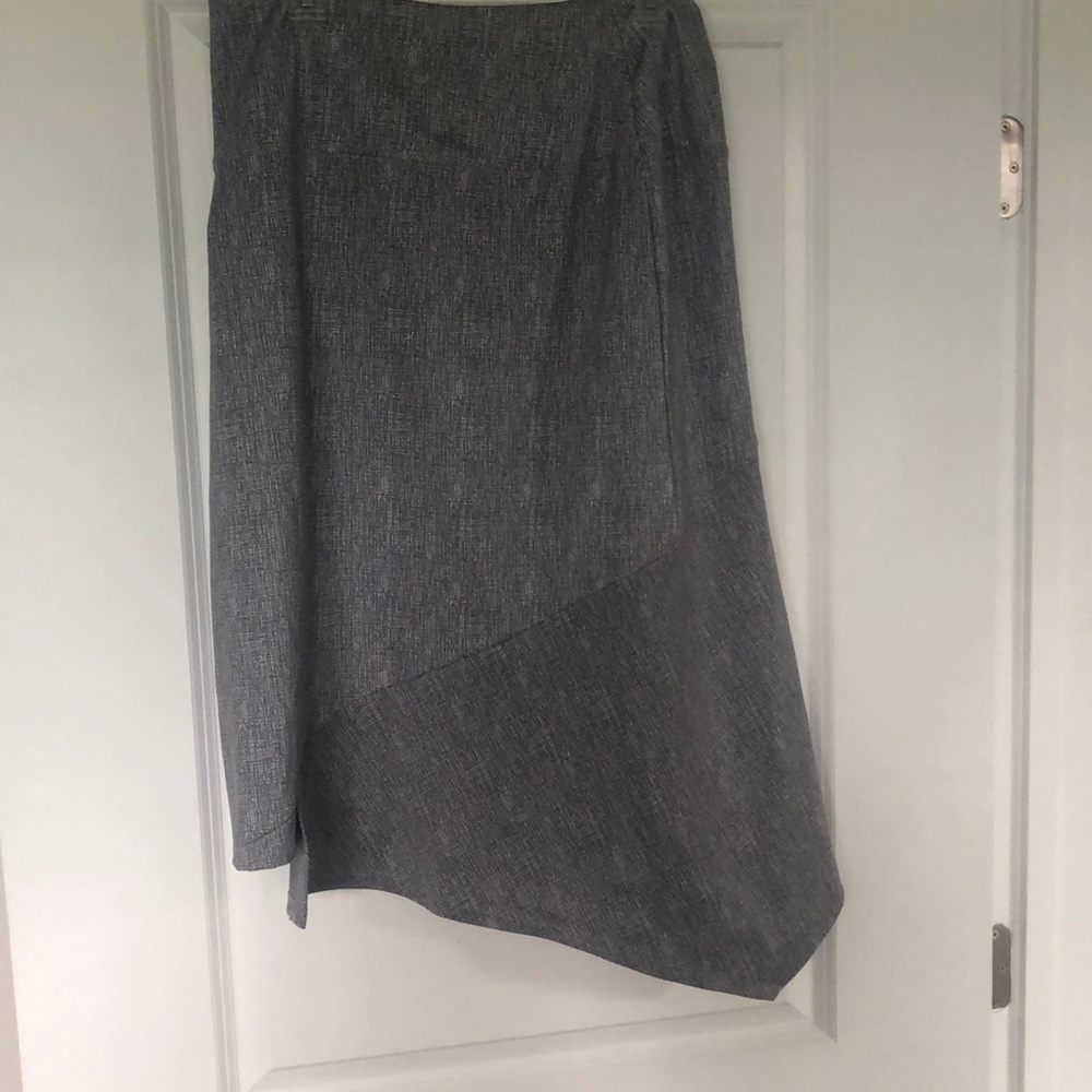 Asymmetrical skirt